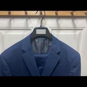 Perry Ellis Designer Suit